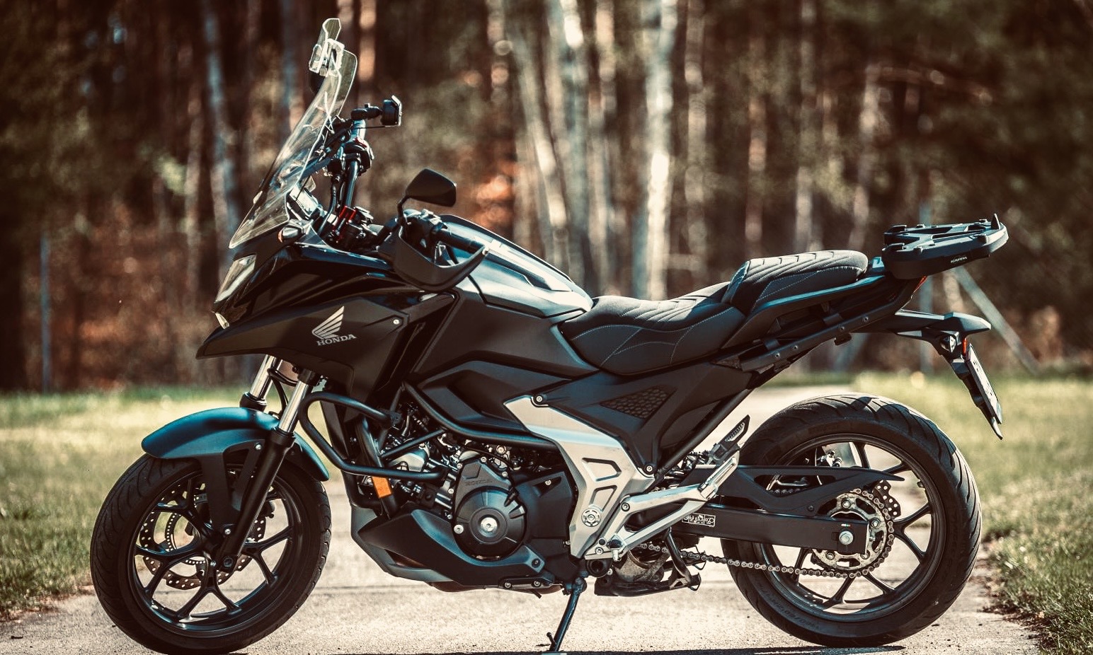 GNAP Mototapicer — kanapy motocyklowe na zamówienie